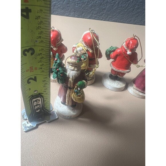 Lot of 5 Vintage Russ Berrie Santa Through the Ages Holiday Figurines Decor - Picture 7 of 7